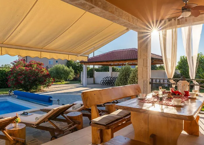 Beti With Heated Pool * Vrsi