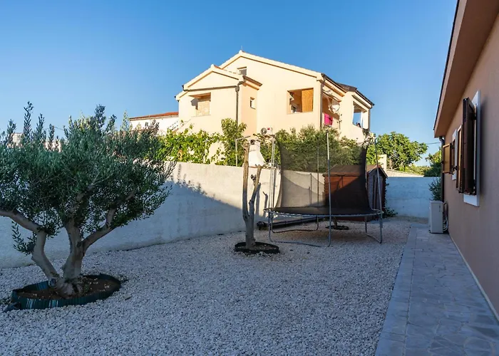 Beti With Heated Pool * Vrsi