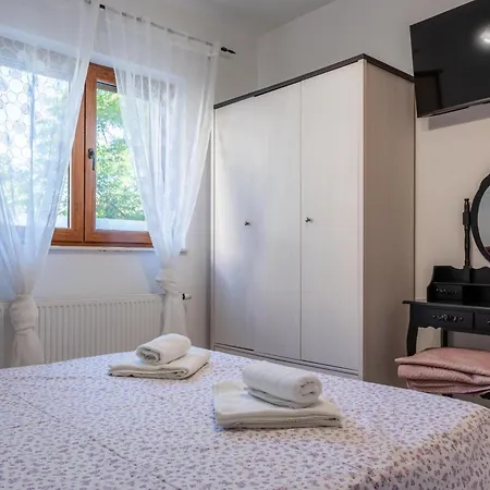 Beti With Heated Pool Holiday home Vrsi